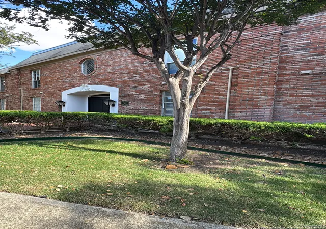 Condo for sale at 7500 Callaghan #APT 254, San Antonio, TX 78229 | MLS# 1910969 | Listing updated on 2025-12-04