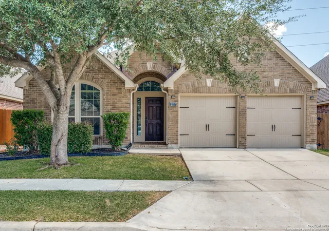 Photo 3 of Single family home for sale at 2197 Range Rd, Seguin, TX 78155 | MLS# 1910976 | Listing updated on 2025-11-18