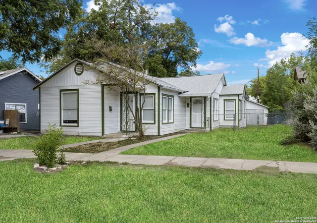 2nd image of 631 W Magnolia, San Antonio, TX 78212 | MLS# 1910977