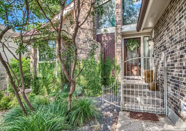 Photo 3 of Sale Pending at 13047 Hunters Breeze, San Antonio, TX 78230 | MLS# 1910998 | Listing updated on 2025-11-02