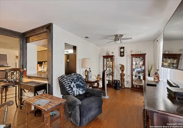 Photo 4 of Single family home for sale at 5558 Beech Valley, San Antonio, TX 78242 | MLS# 1911015 | Listing updated on 2025-10-27