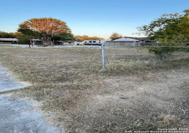 Photo 2 of Sale Pending at 4871 Castle Rose, San Antonio, TX 78218 | MLS# 1911031 | Listing updated on 2025-10-03