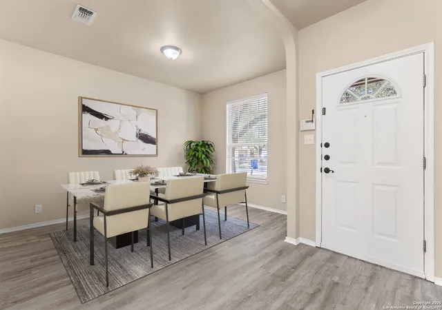 Photo 3 of Single family home for sale at 116 Cirrus Cv, Cibolo, TX 78108 | MLS# 1911042 | Listing updated on 2025-10-23