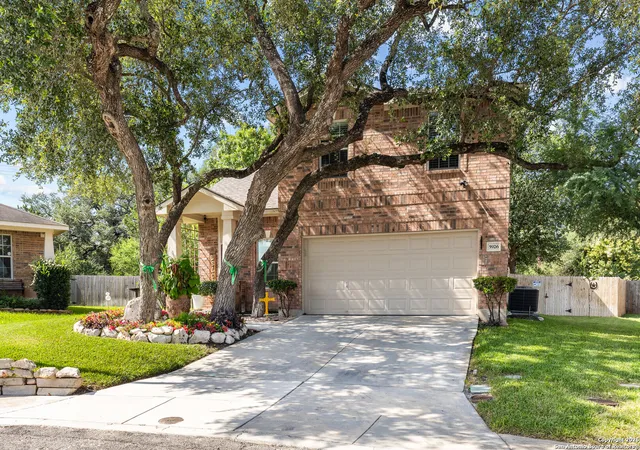 Photo 2 of Single family home for sale at 5926 Southern Knoll, San Antonio, TX 78261 | MLS# 1911047 | Listing updated on 2025-10-08