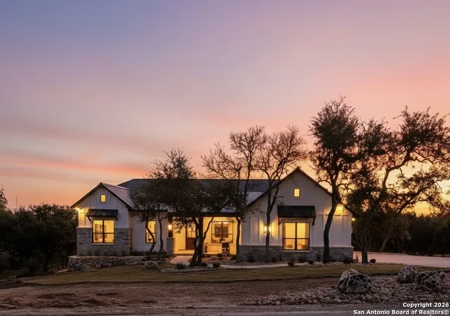 Photo 1 of Single family home for sale at 1552 Vintage, New Braunfels, TX 78132 | MLS# 1911077 | Listing updated on 2026-01-15
