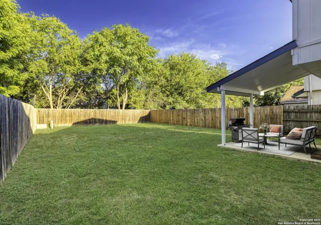 Photo 3 of Sale Pending at 7226 Burns Xing, San Antonio, TX 78250 | MLS# 1911082 | Listing updated on 2025-11-24