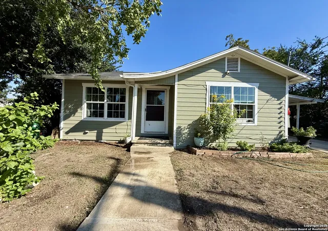 2nd image of 105 Terrell Ave, San Antonio, TX 78214 | MLS# 1911084