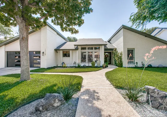 Photo 2 of Sale Pending at 13138 Queens Forest, San Antonio, TX 78230 | MLS# 1911089 | Listing updated on 2025-10-13
