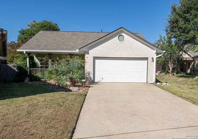 Photo 1 of Sale Pending at 253 Los Cedros, Kerrville, TX 78028 | MLS# 1911121 | Listing updated on 2025-12-03
