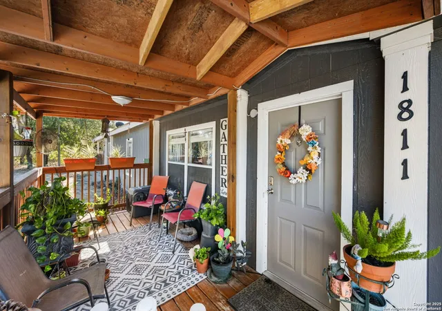 Photo 1 of Sale Pending at 1811 Hickory, San Antonio, TX 78264 | MLS# 1911129 | Listing updated on 2025-10-23