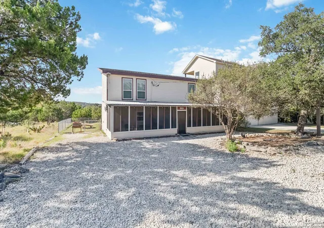 Photo 3 of Single family home for sale at 1136 Eagle Flight, Canyon Lake, TX 78133 | MLS# 1911153 | Listing updated on 2026-04-30