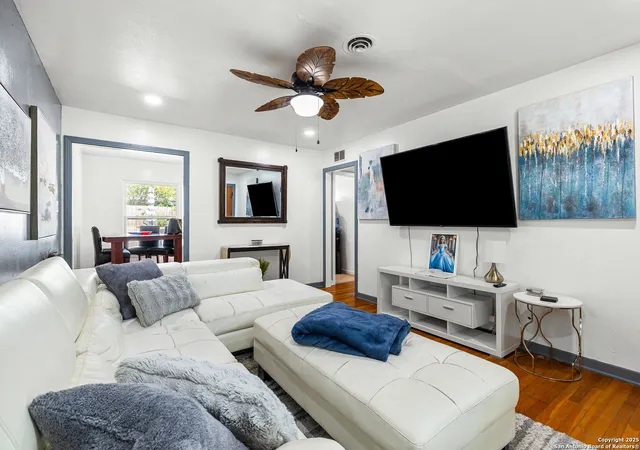 Photo 3 of Sale Pending at 4527 Newcome, San Antonio, TX 78229 | MLS# 1911169 | Listing updated on 2026-03-31