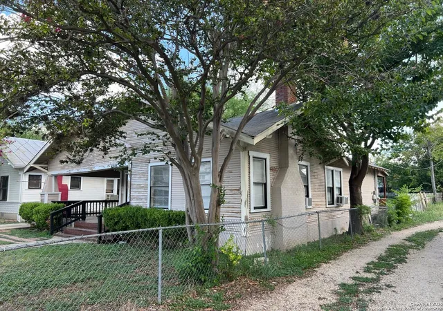 Homes for sale in San Antonio, TX | 1036 Hammond, San Antonio, TX 78210 | MLS# 1911194