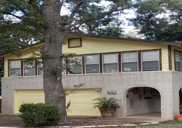 1st image of 319 Lake Placid, Seguin, TX 78155 | MLS# 1911251