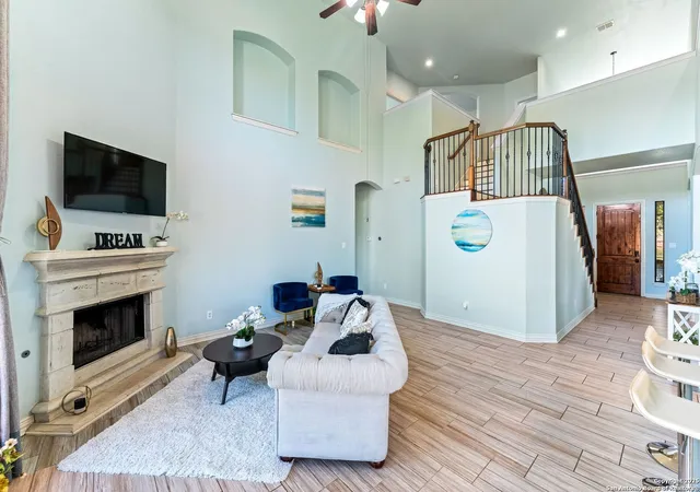 3rd image of 11407 Massive Mt, Helotes, TX 78023 | MLS# 1911304