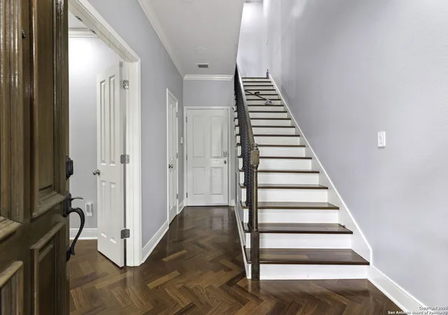 4th image of 215 E Mulberry, San Antonio, TX 78212