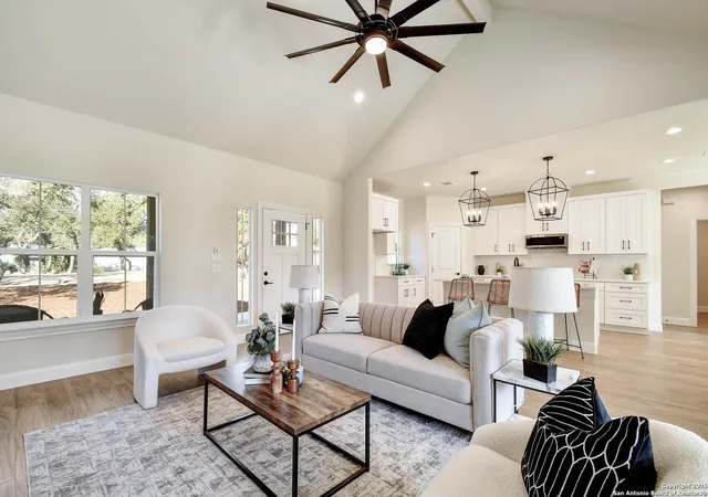 Photo 1 of Sale Pending at 159 High Oaks, Canyon Lake, TX 78133 | MLS# 1911334 | Listing updated on 2025-10-26