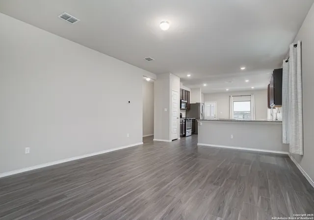 4th image of 5510 Daniel, Saint Hedwig, TX 78152 | MLS# 1911356
