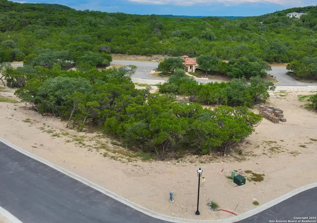 Photo 3 of Sale Pending at 21342 Treetop Ter, San Antonio, TX 78257 | MLS# 1911362 | Listing updated on 2026-08-11