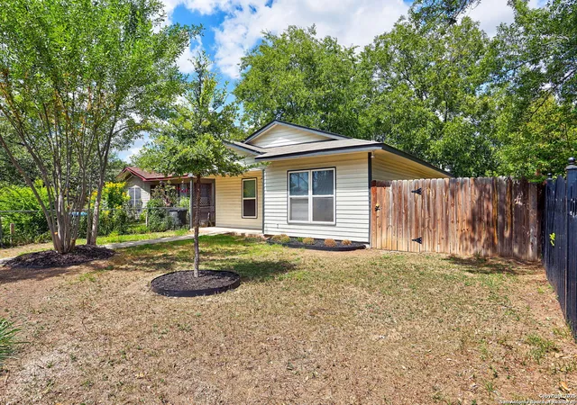 2nd image of 1327 Colima St, San Antonio, TX 78207 | MLS# 1911376