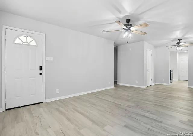 4th image of 1327 Colima St, San Antonio, TX 78207 | MLS# 1911376