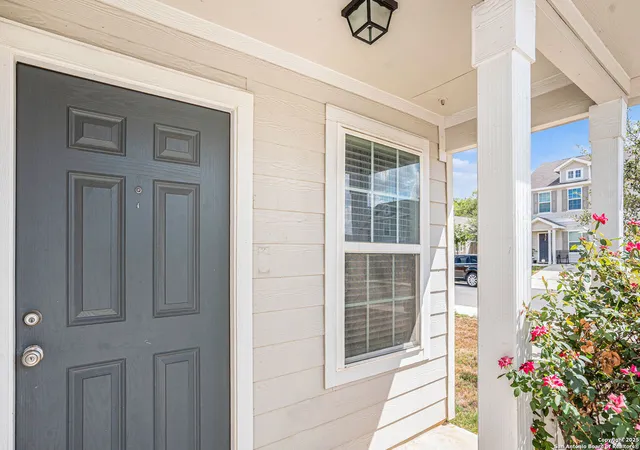 Photo 4 of Sale Pending at 5903 Autumn Palms, San Antonio, TX 78242 | MLS# 1911415 | Listing updated on 2026-01-29