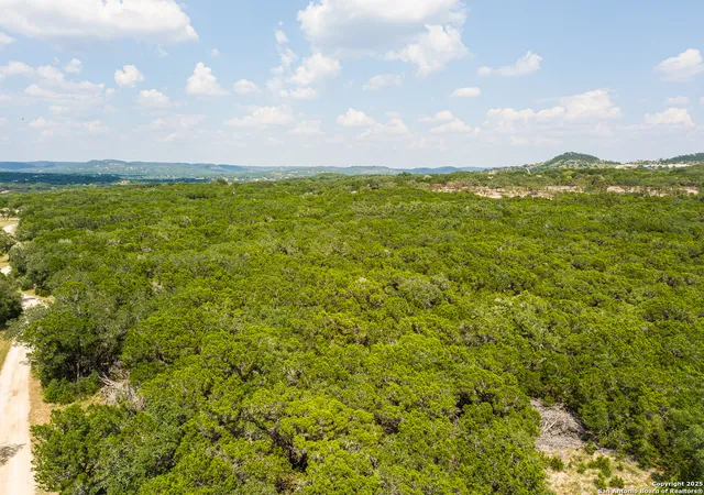 3rd image of 14618 S State Hwy 16, Pipe Creek, TX 78063 | MLS# 1911474