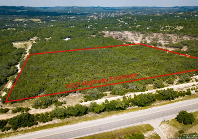 4th image of 14618 S State Hwy 16, Pipe Creek, TX 78063 | MLS# 1911474