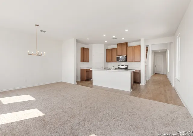 Photo 4 of Sale Pending at 814 Bifurcate Bnd, San Antonio, TX 78221 | MLS# 1911499 | Listing updated on 2025-11-28