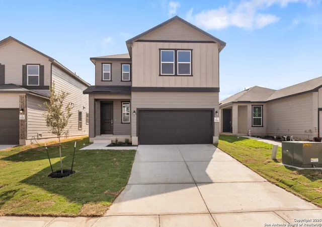 Photo 1 of Sale Pending at 814 Bifurcate Bnd, San Antonio, TX 78221 | MLS# 1911499 | Listing updated on 2025-11-28