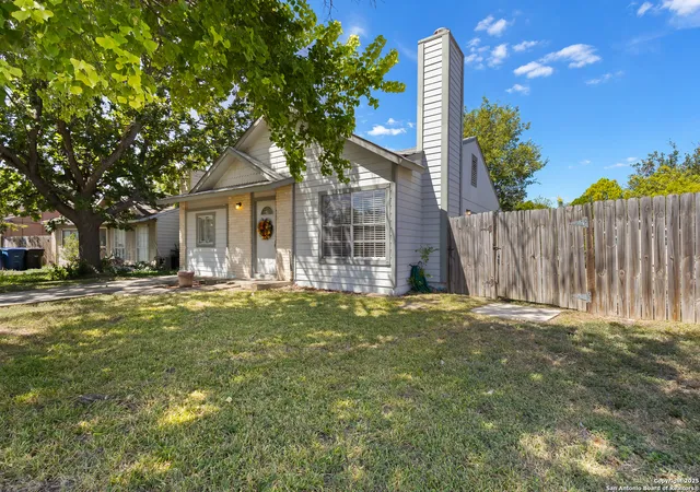 Photo 3 of Single family home for sale at 8015 Big Bend, San Antonio, TX 78250 | MLS# 1911570 | Listing updated on 2026-04-19