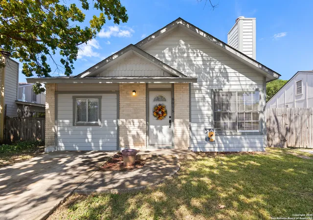Photo 4 of Single family home for sale at 8015 Big Bend, San Antonio, TX 78250 | MLS# 1911570 | Listing updated on 2026-04-19