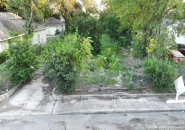 Photo 2 of Land for sale at 1318 Essex, San Antonio, TX 78210 | MLS# 1911594 | Listing updated on 2026-08-29