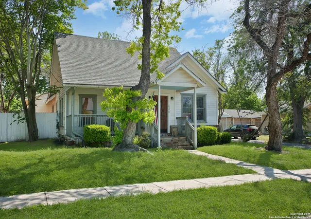 Homes for sale in San Antonio, TX | 636 W Hollywood Ave, San Antonio, TX 78212 | MLS# 1911604