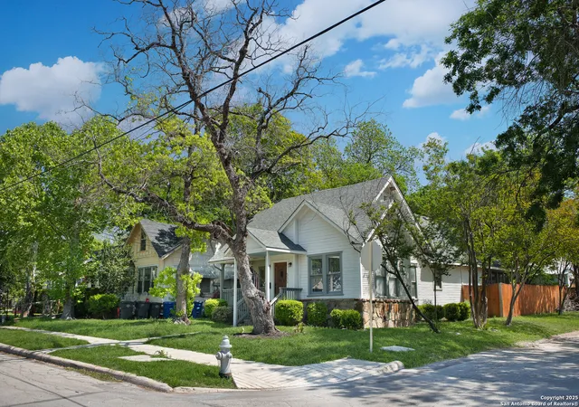 Homes for sale in San Antonio, TX | 636 W Hollywood Ave, San Antonio, TX 78212 | MLS# 1911604