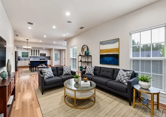 Photo 3 of Single family home for sale at 310 Brees, San Antonio, TX 78209 | MLS# 1911611 | Listing updated on 2025-11-24
