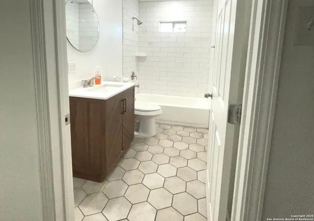 Photo 2 of Single family home for sale at 218 Myrick, San Antonio, TX 78221 | MLS# 1911638 | Listing updated on 2025-10-11