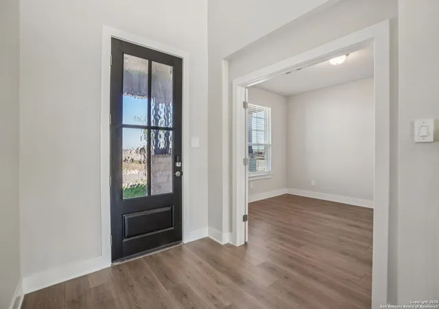 Photo 4 of Sale Pending at 9322 Quail Crst Dr, Schertz, TX 78154 | MLS# 1911662 | Listing updated on 2025-12-23