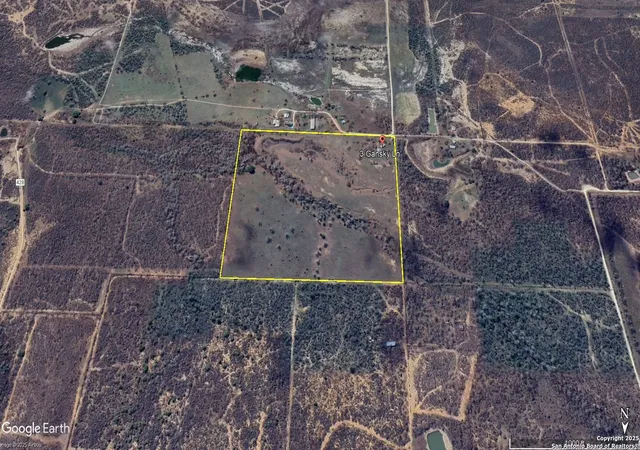 Photo 4 of House for sale at 3 Gansky Lane, Pleasanton, TX 78064 | MLS# 1911686 | Listing updated on 2026-03-16