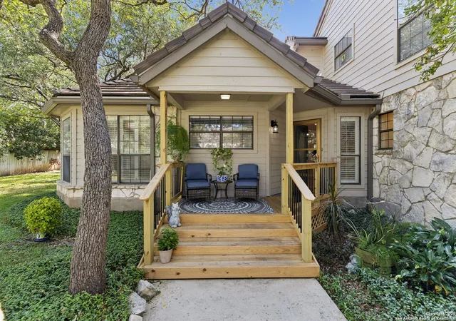 Photo 2 of Condo for sale at 17304 Saint Andrews #5102, San Antonio, TX 78248 | MLS# 1911687 | Listing updated on 2026-01-22