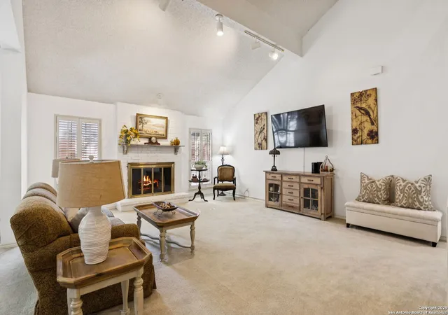 Listing Photo 4 - Condo for sale in building located at 17304 Saint Andrews, San Antonio, TX 78228 - Unit #5102