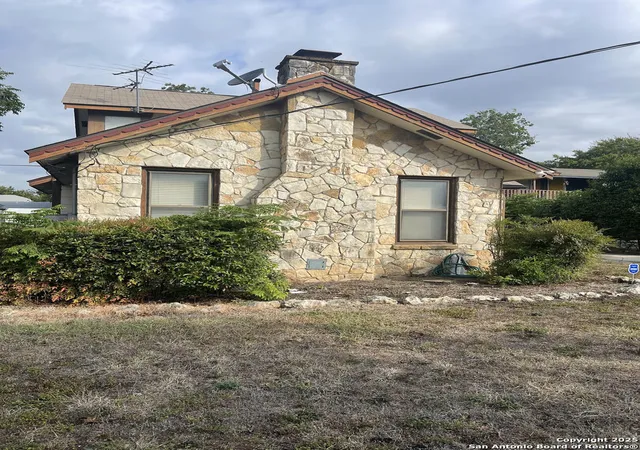 2nd image of 2209 Sacramento, San Antonio, TX 78201 | MLS# 1911764