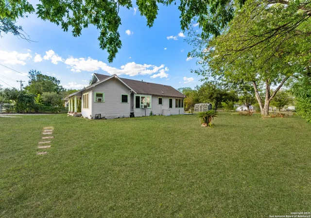 24th image of 1427 E Pyron, San Antonio, TX 78214 | MLS# 1911825