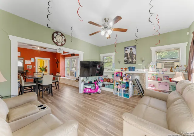 4th image of 1427 E Pyron, San Antonio, TX 78214 | MLS# 1911825