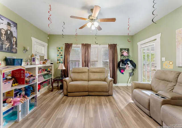 5th image of 1427 E Pyron, San Antonio, TX 78214 | MLS# 1911825