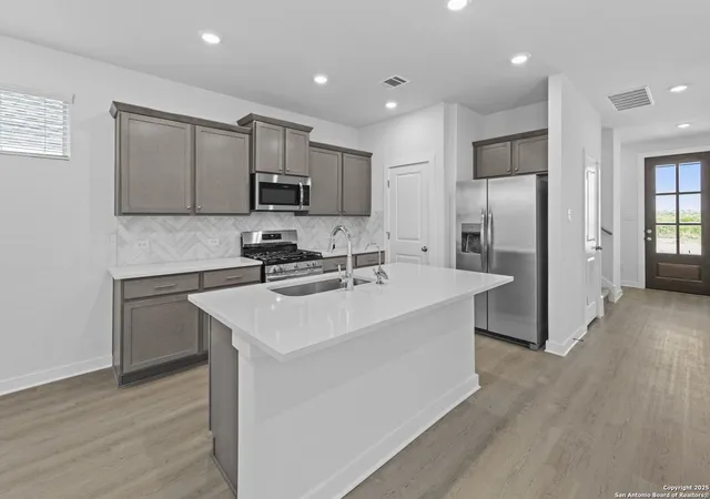 Photo 3 of Single family home for sale at 641 Salamander St, San Marcos, TX 78666 | MLS# 1911837 | Listing updated on 2026-02-27