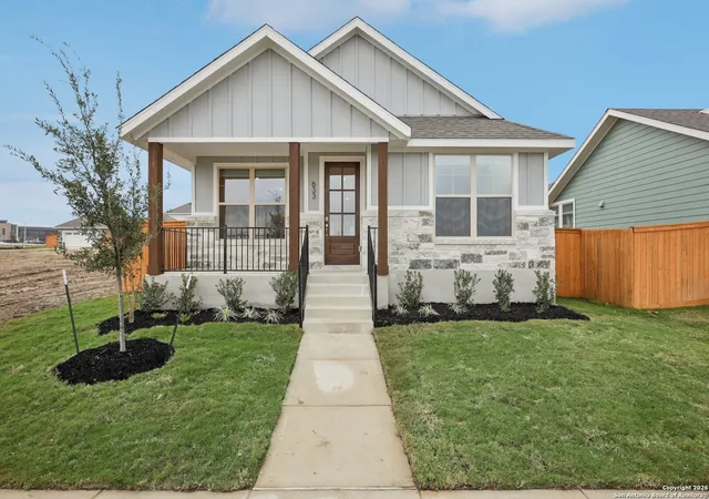 Photo 1 of Single family home for sale at 633 Salamander St, San Marcos, TX 78666 | MLS# 1911841 | Listing updated on 2026-02-27