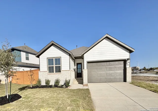 Photo 1 of Single family home for sale at 415 Salamander St, San Marcos, TX 78666 | MLS# 1911858 | Listing updated on 2026-01-23