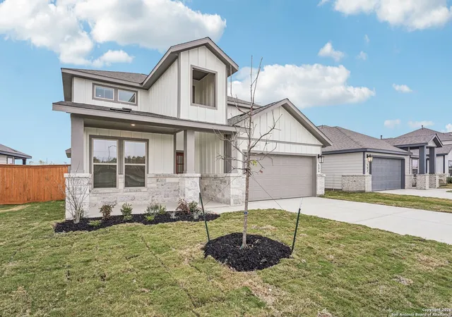 Photo 2 of Single family home for sale at 506 Salamander St, San Marcos, TX 78666 | MLS# 1911872 | Listing updated on 2026-01-23