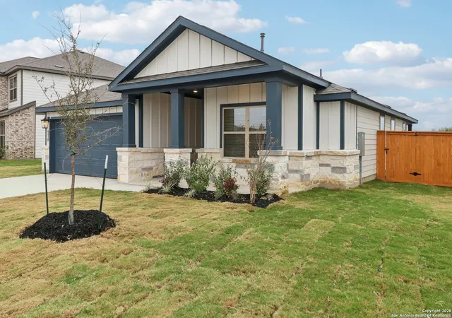 Photo 3 of Single family home for sale at 510 Salamander St, San Marcos, TX 78666 | MLS# 1911876 | Listing updated on 2026-01-23
